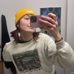 flor beanie